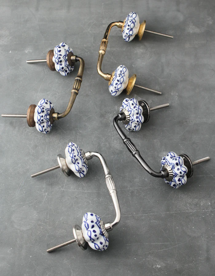 Floral White Royal Ceramic Door Pull With Blue Print - Image 6