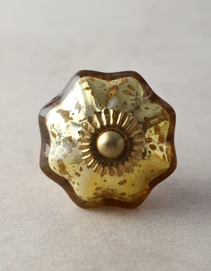 Stylish Flower Shaped Metallic Gold Dresser Cabinet Knob - Image 3